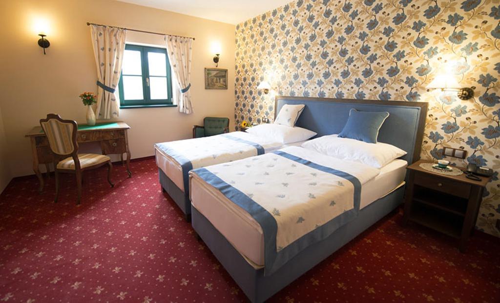 Boutique Hotel Pri Mlyne ロゾルノ 部屋 写真