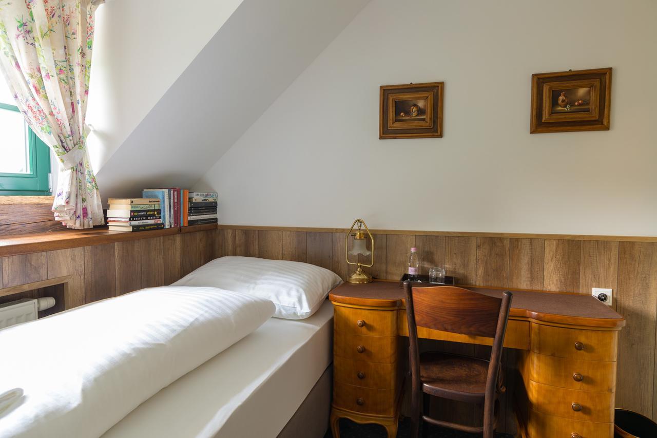 Boutique Hotel Pri Mlyne ロゾルノ エクステリア 写真