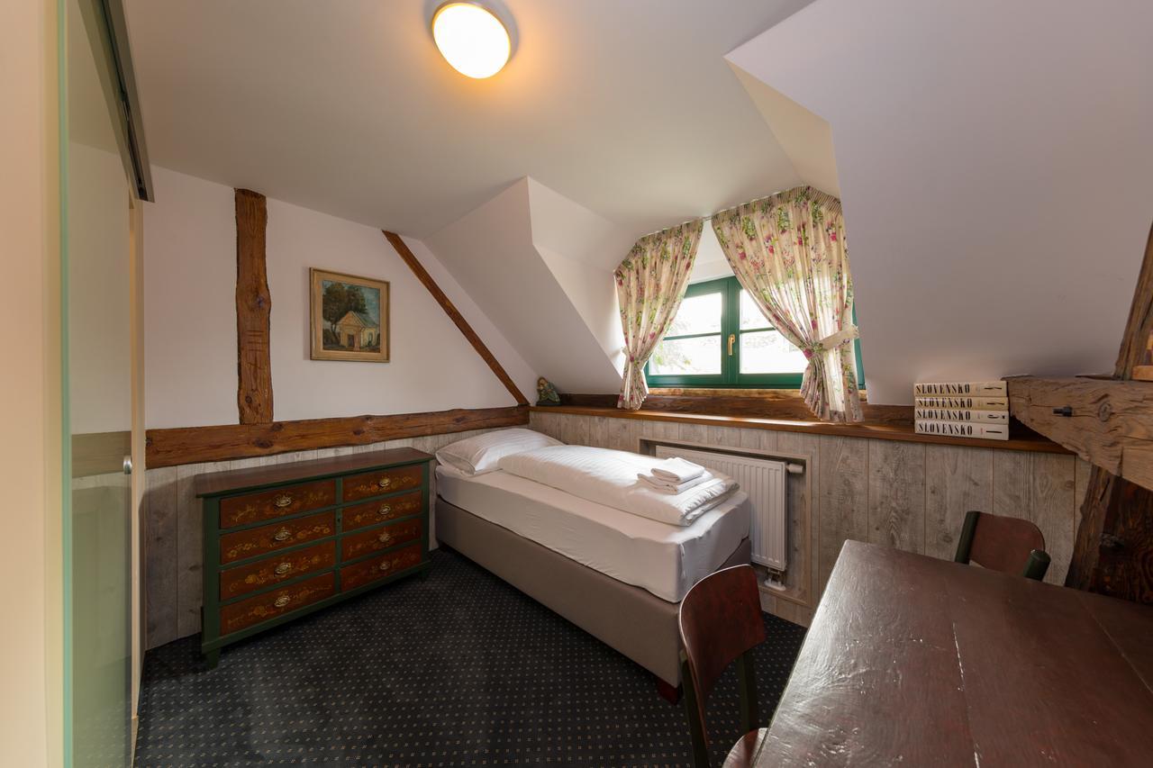Boutique Hotel Pri Mlyne ロゾルノ エクステリア 写真