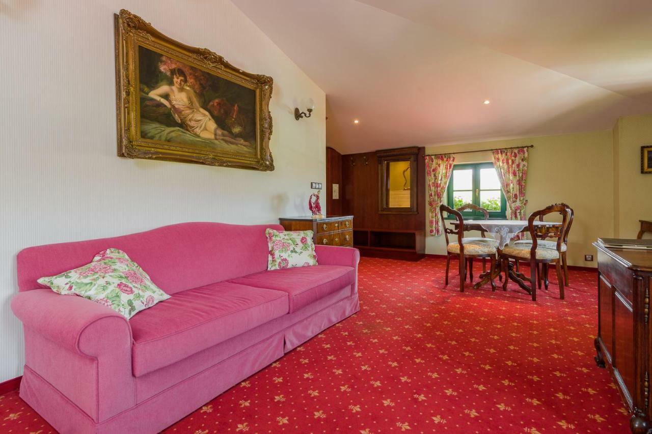 Boutique Hotel Pri Mlyne ロゾルノ エクステリア 写真